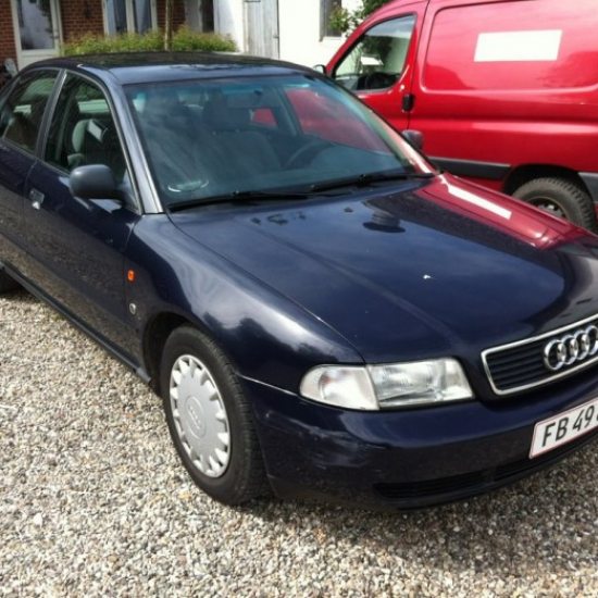 Audi A4, 1.6